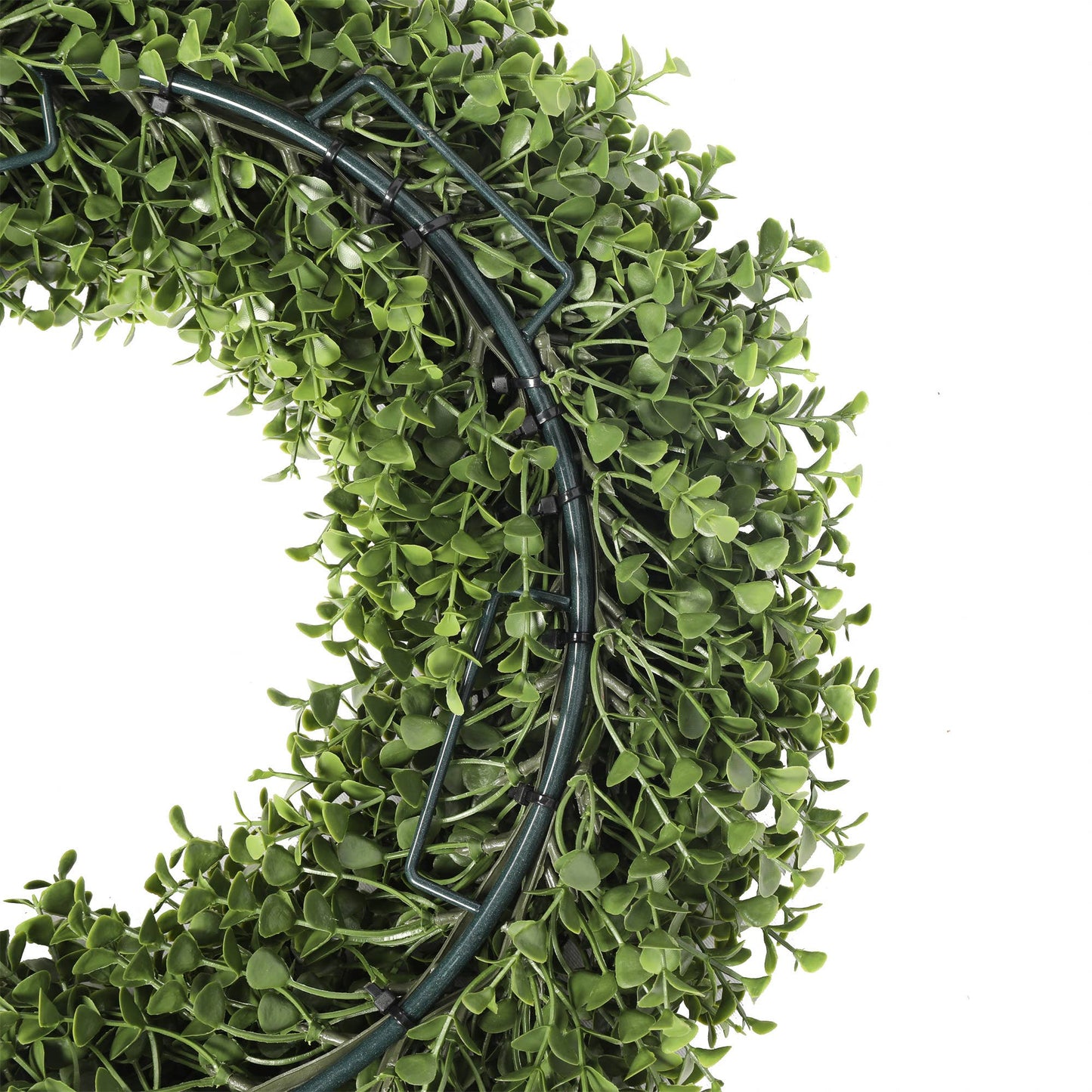 UV Boxwood Round Wreath