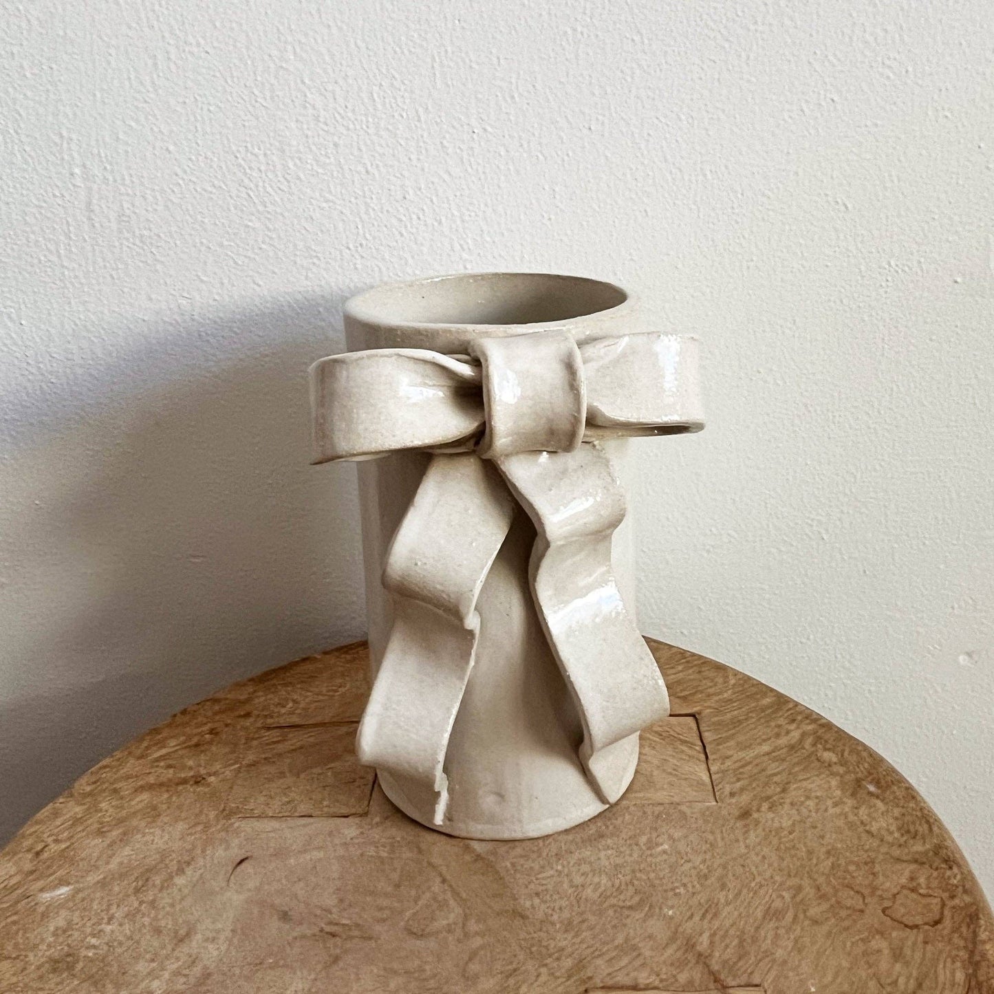 Ribbon Bow Vase: Small