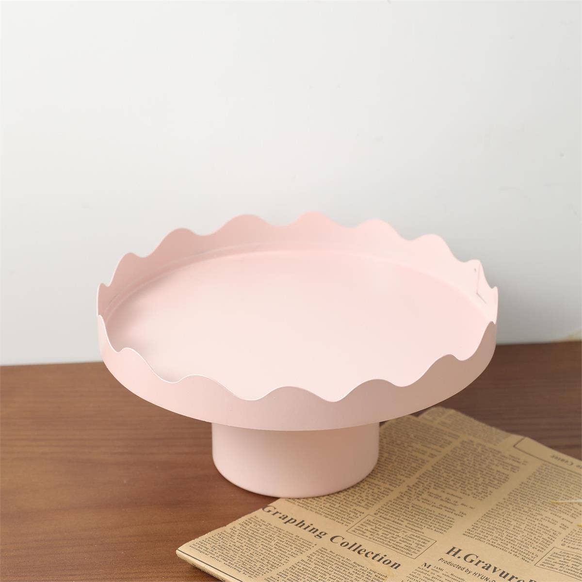 Metal Pink Scalloped Stand
